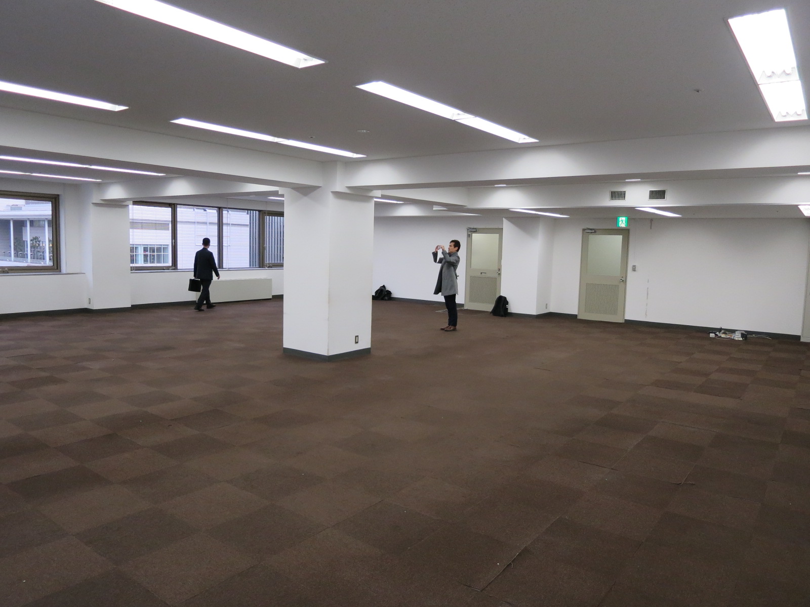 別角度からの様子