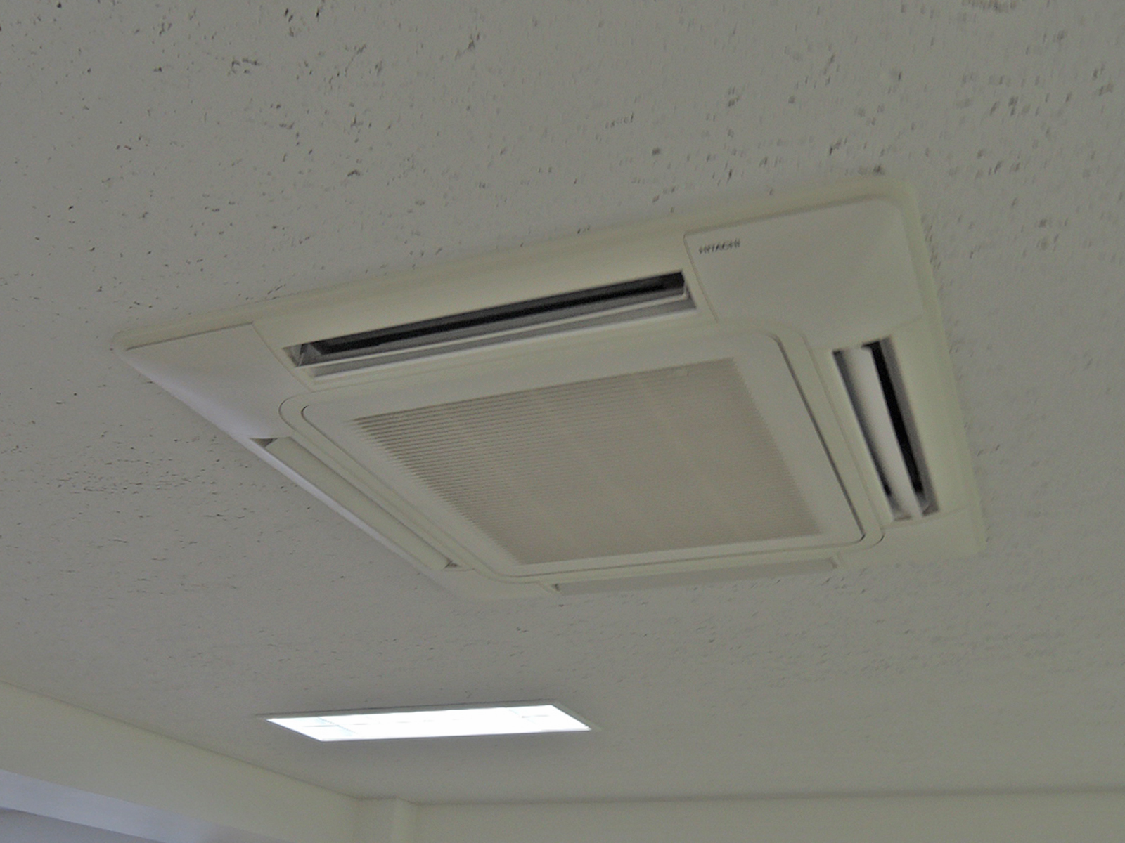 空調機器