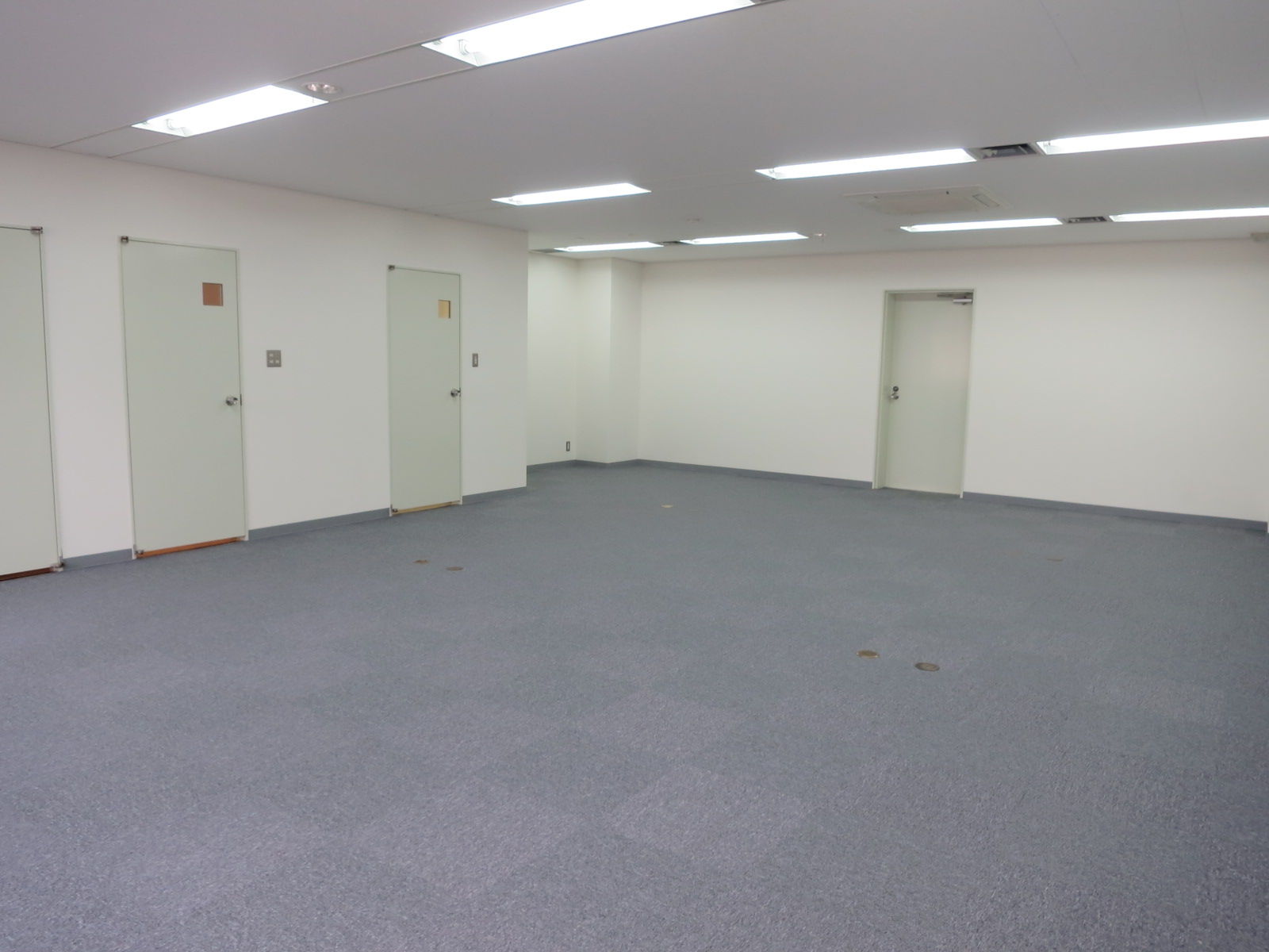 オフィス室内参考画像（※5階）