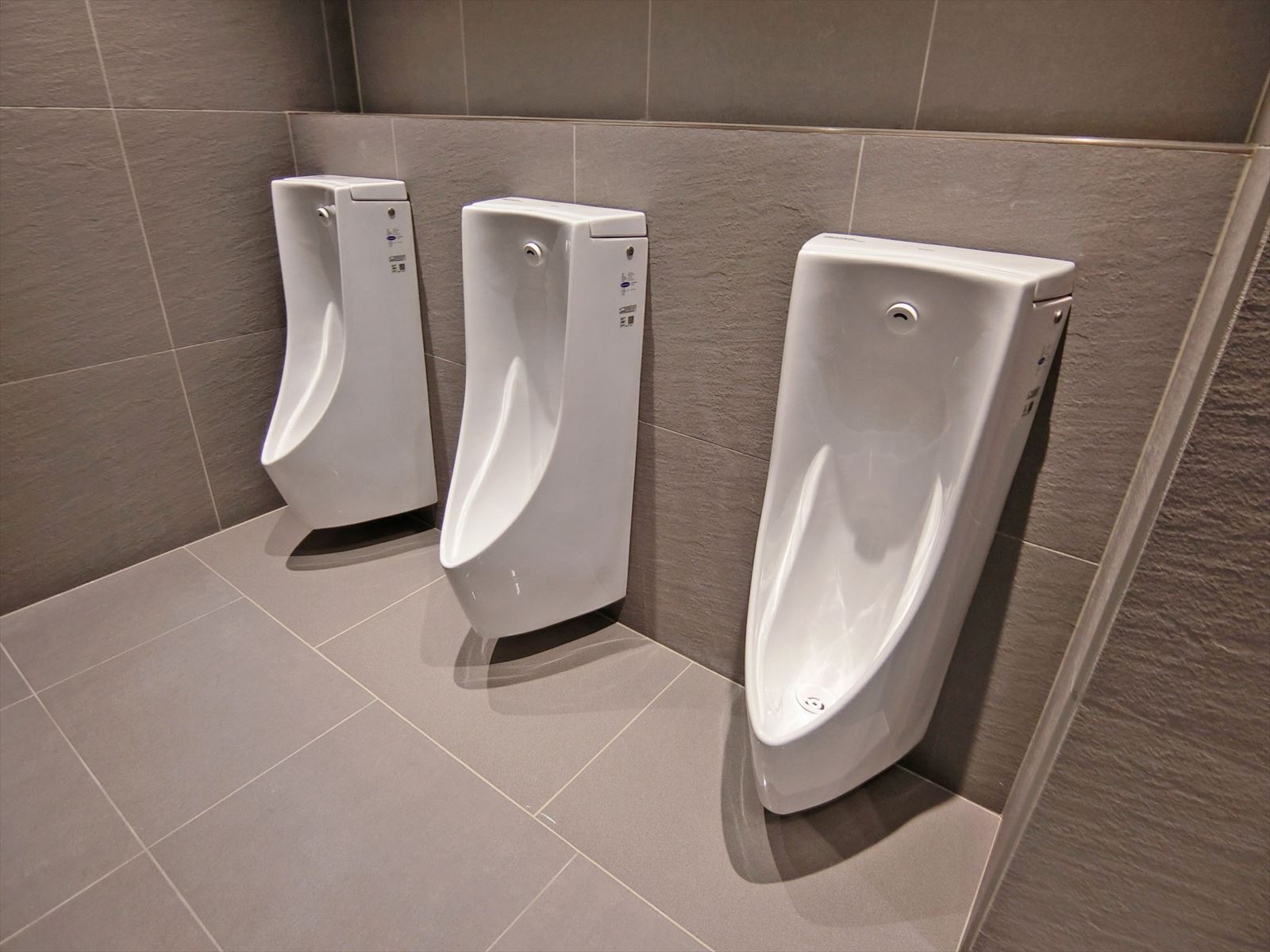 男性用トイレ