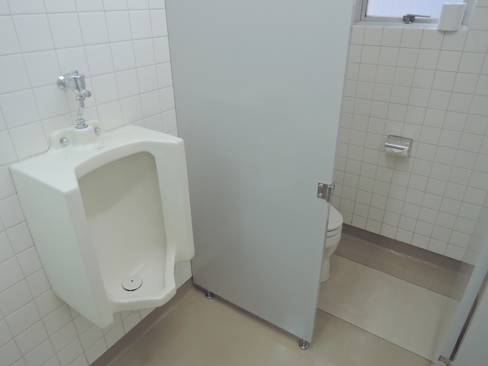 男性用トイレ