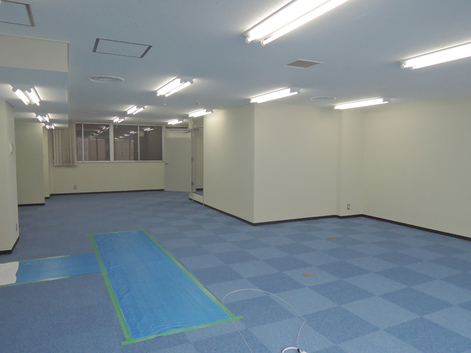 オフィス室内参考画像