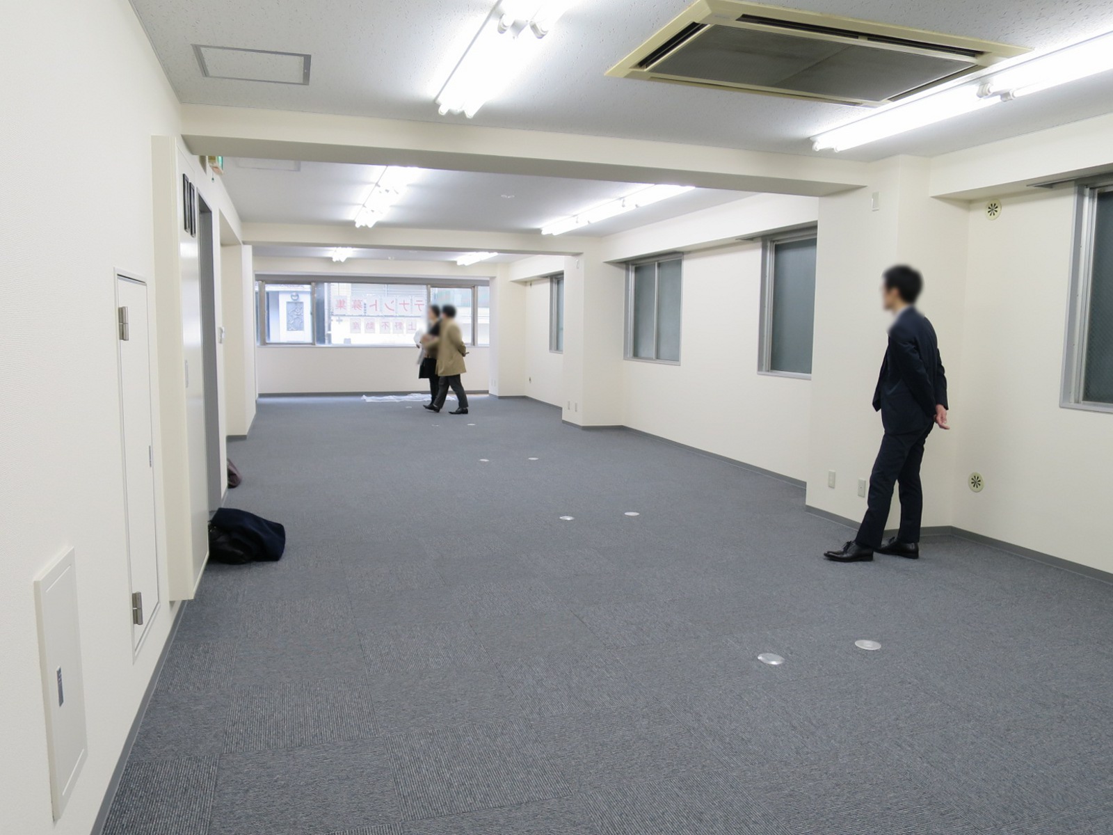 オフィス室内参考画像