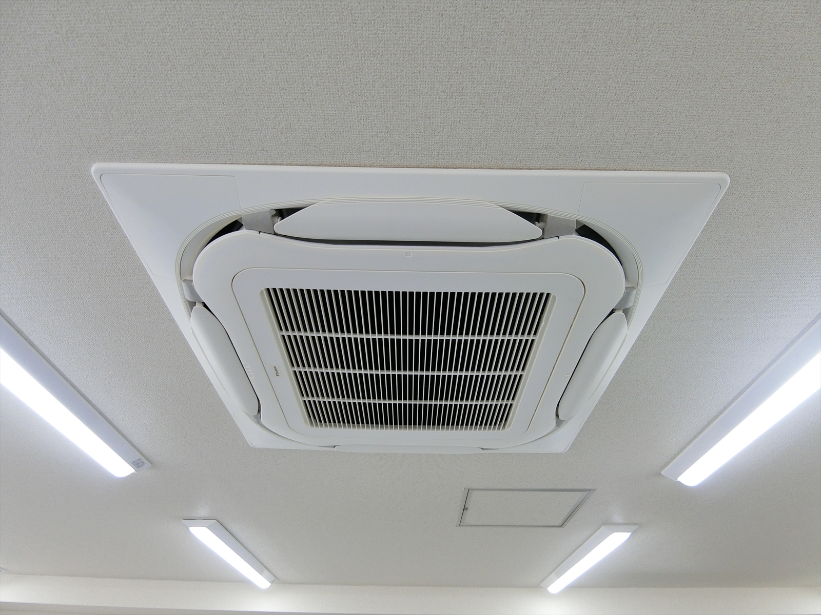 空調吹き出し口