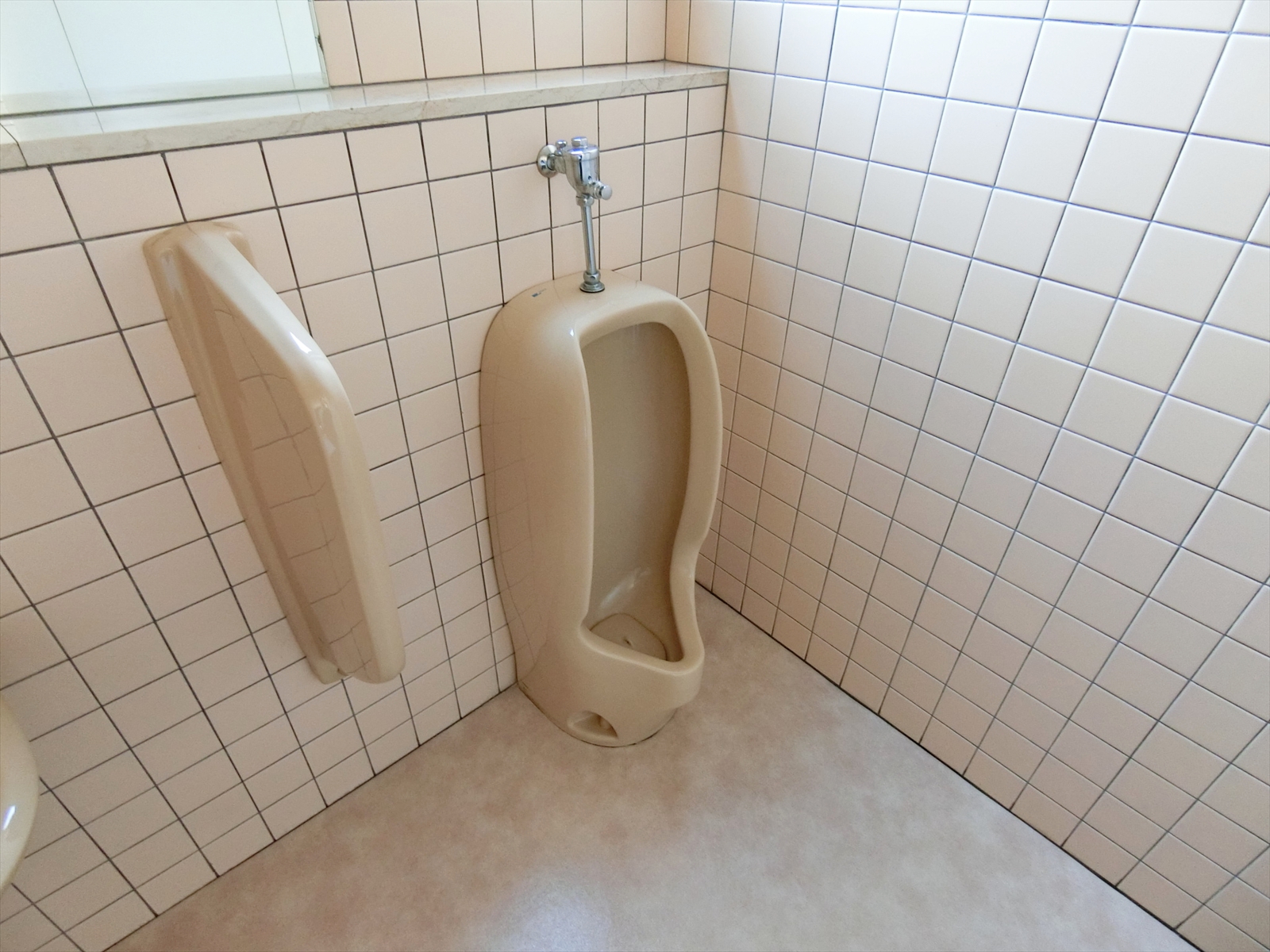 男性用トイレ