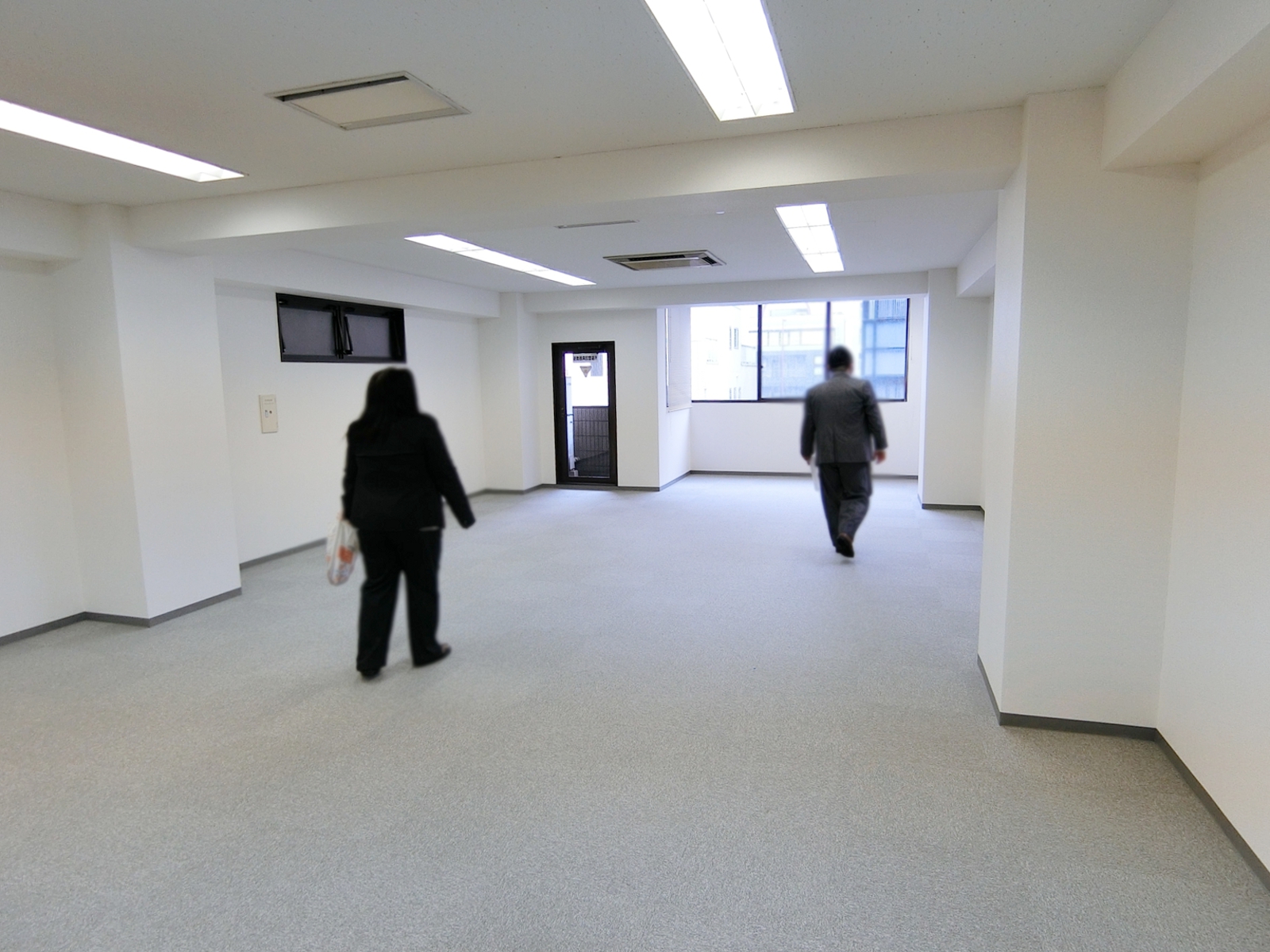 オフィス室内参考画像(※4階)