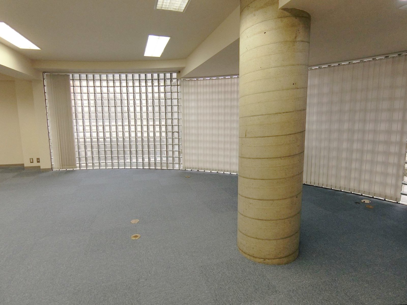 室内に柱あり