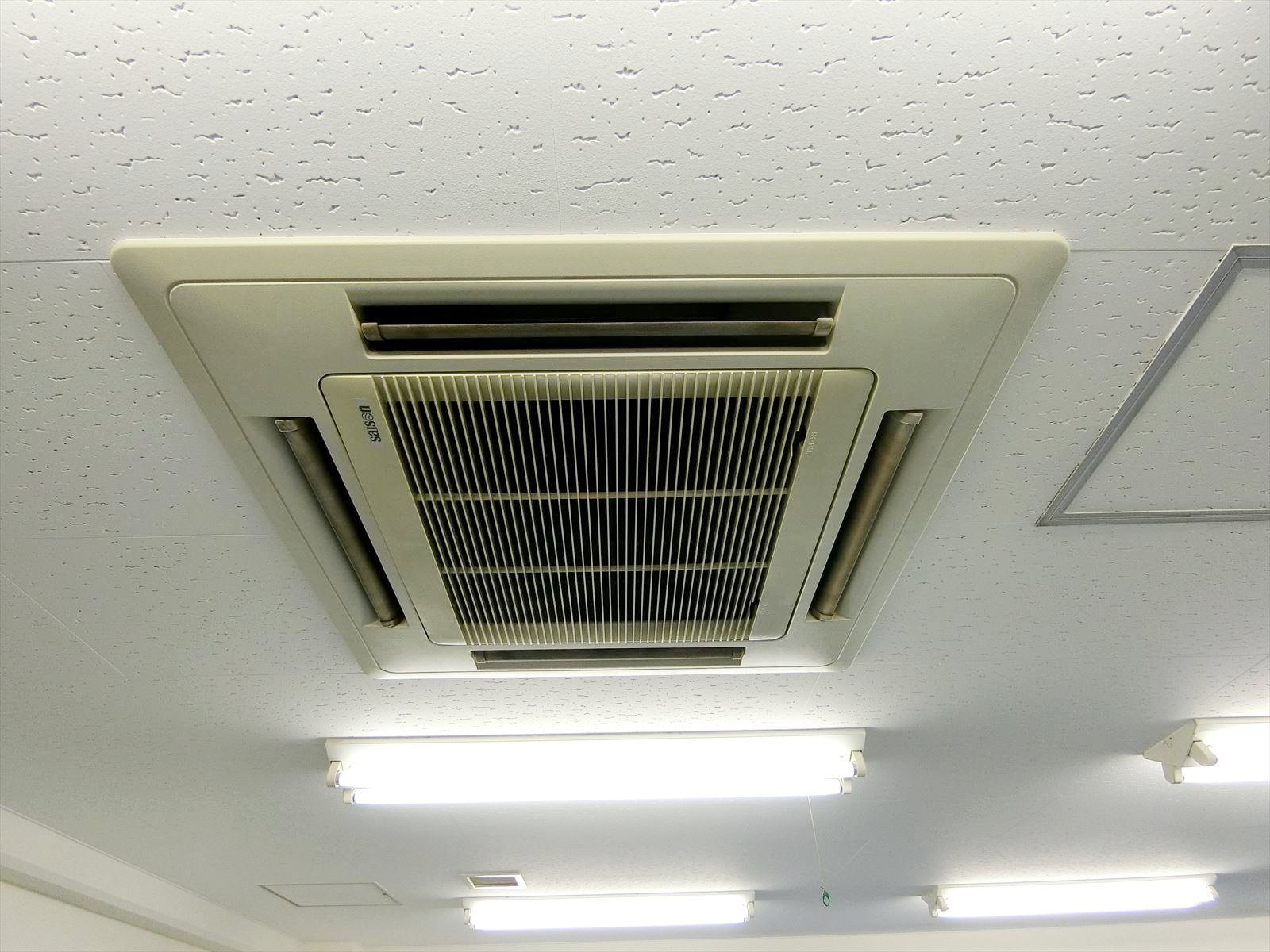 空調