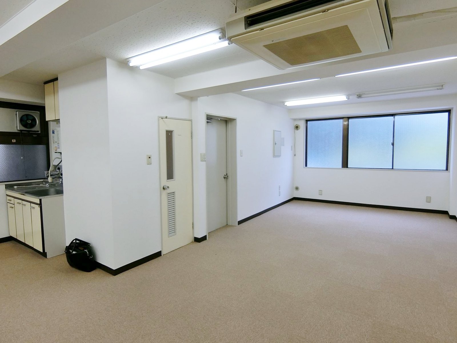 貸室別角度からの様子
