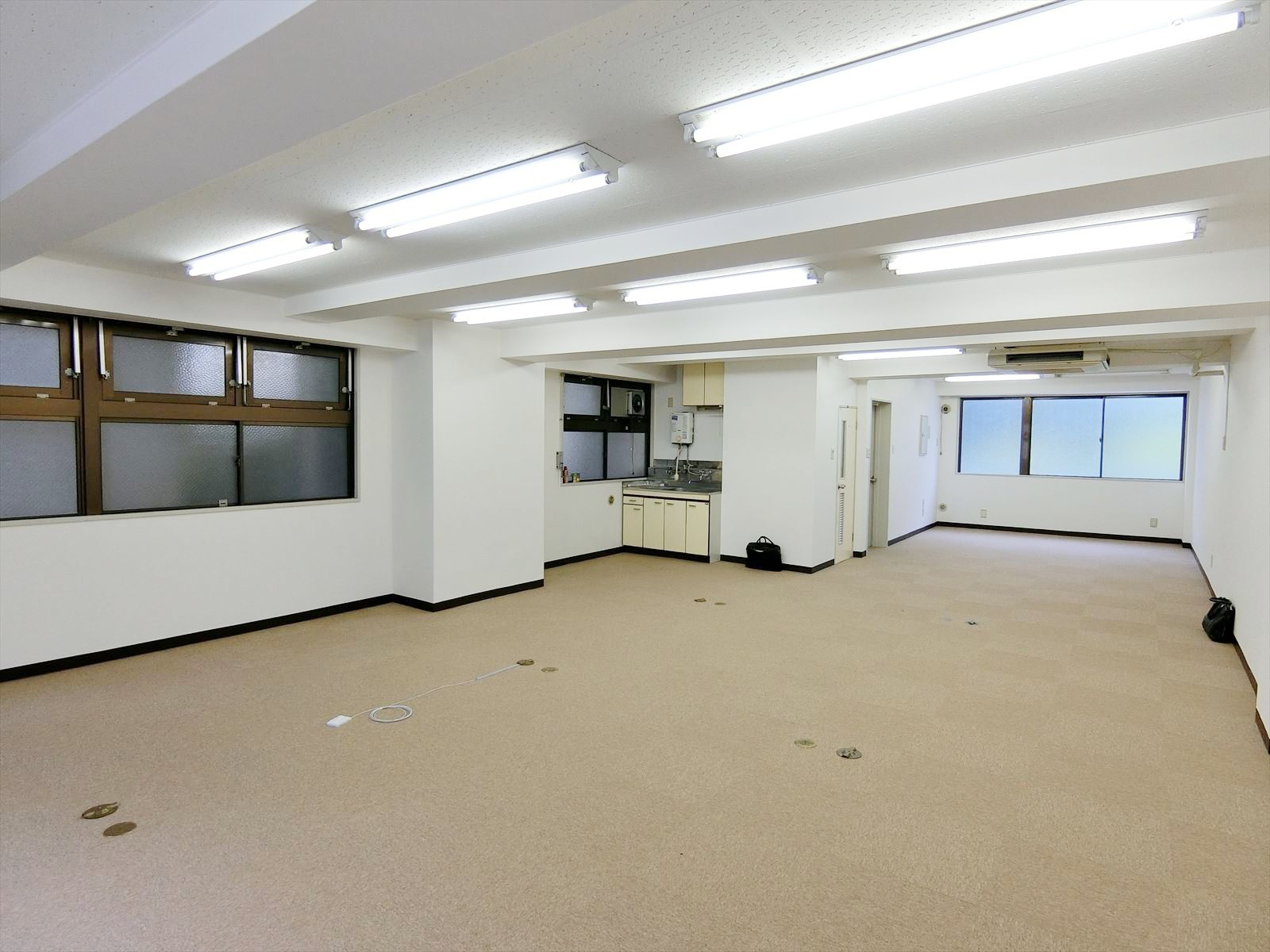 オフィス室内参考画像(※2階)