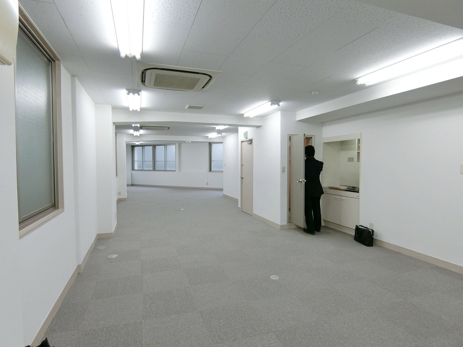 貸室別角度からの様子