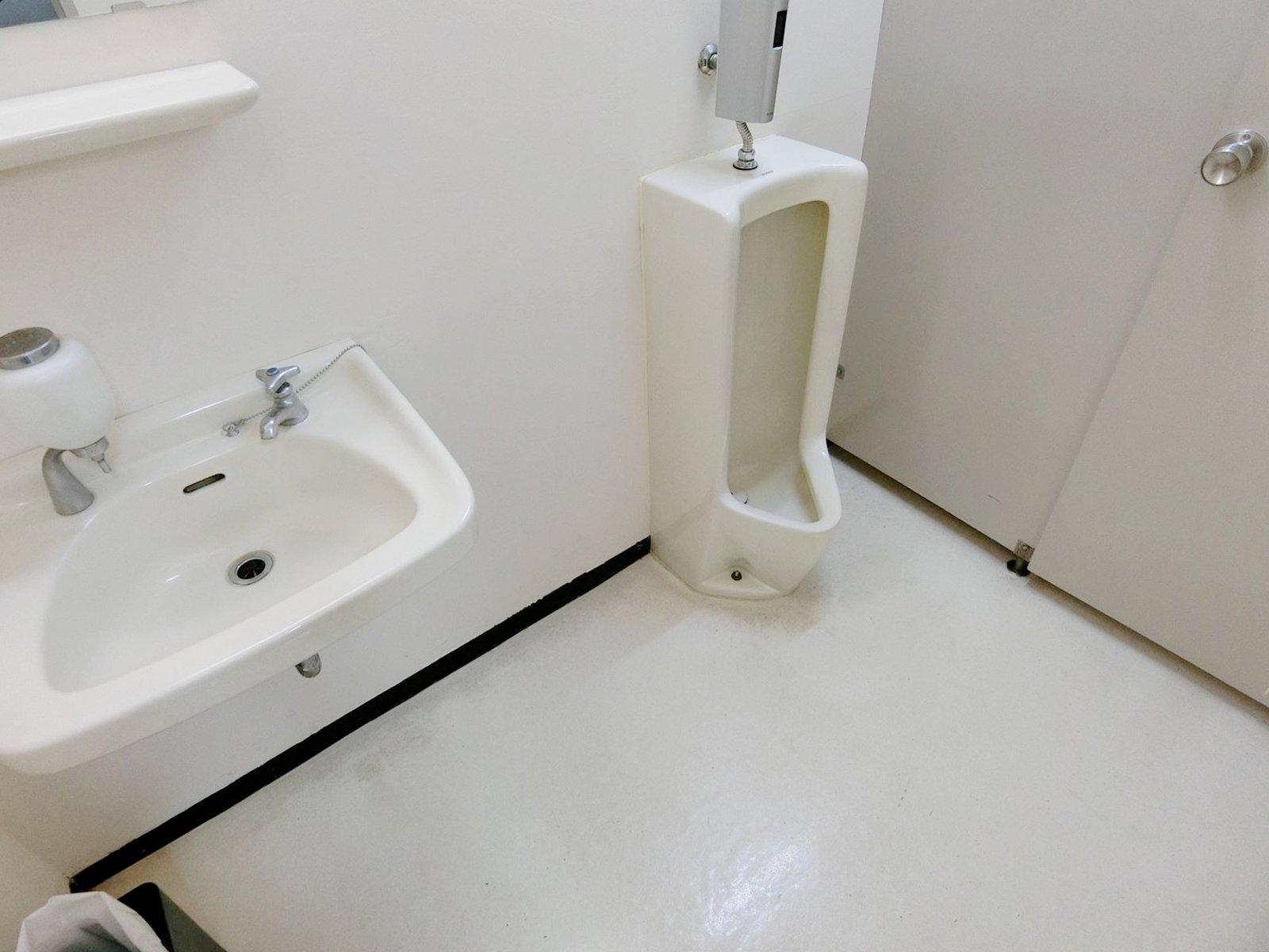男性用トイレ