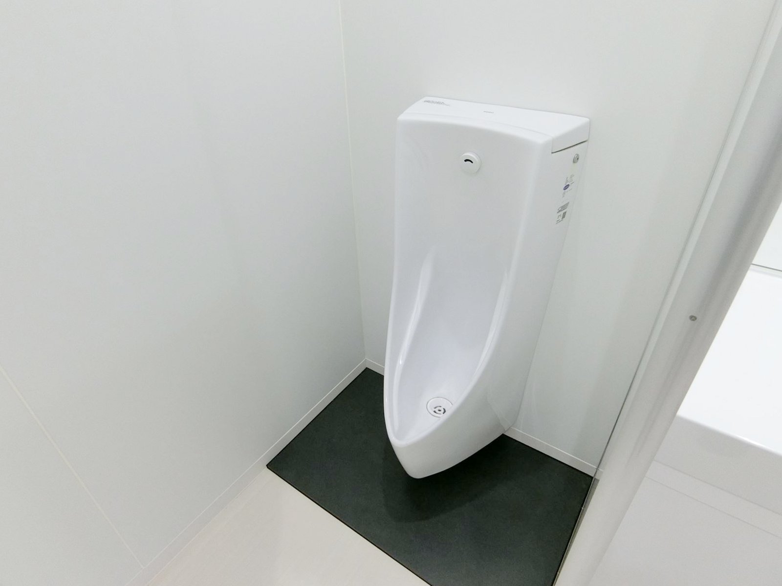 男性用トイレ