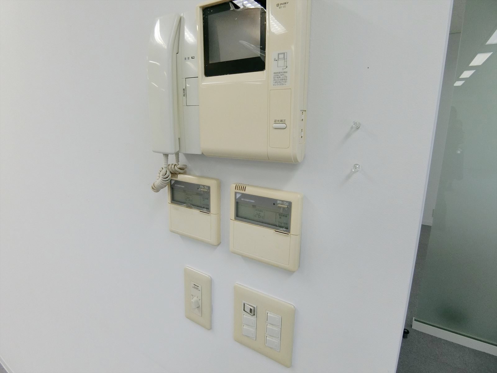 スイッチ類