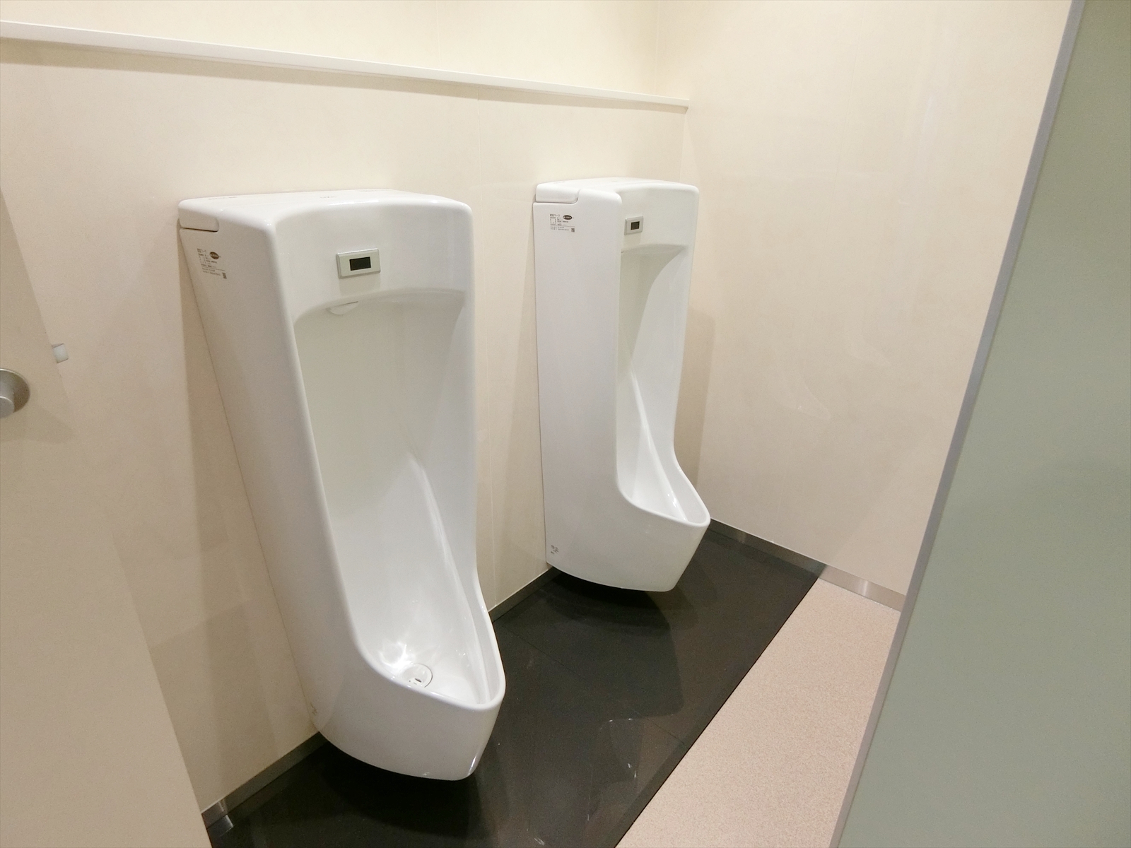 男性用トイレ