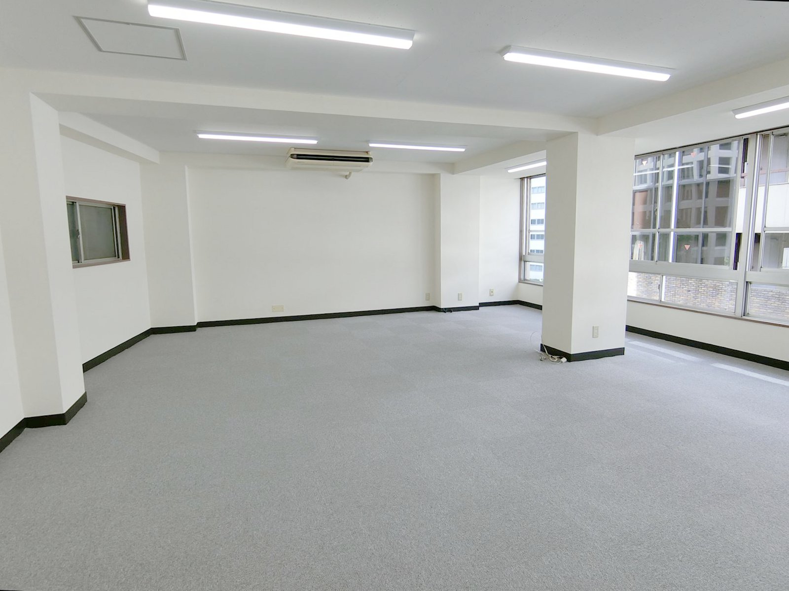 オフィス室内参考画像(※4階)