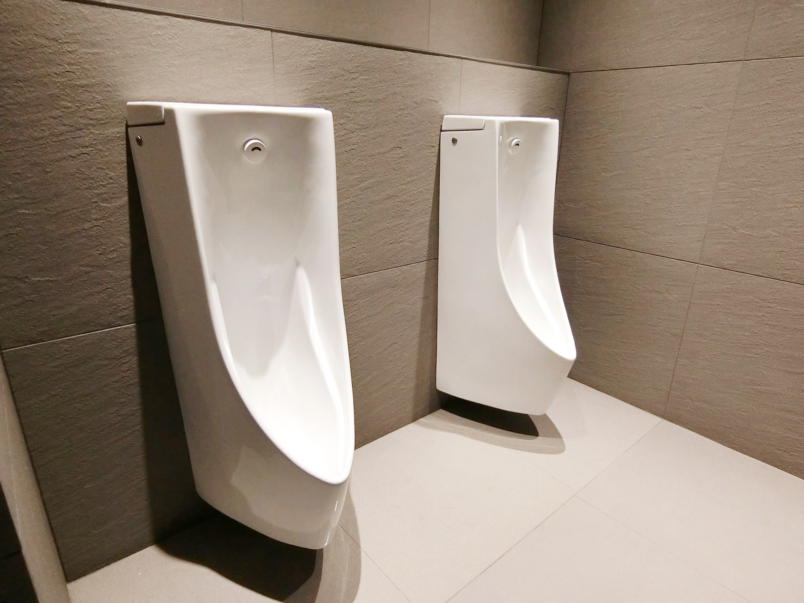 男性用トイレ
