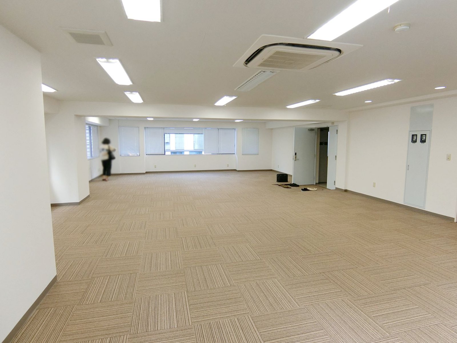 オフィス室内参考画像(※5階)