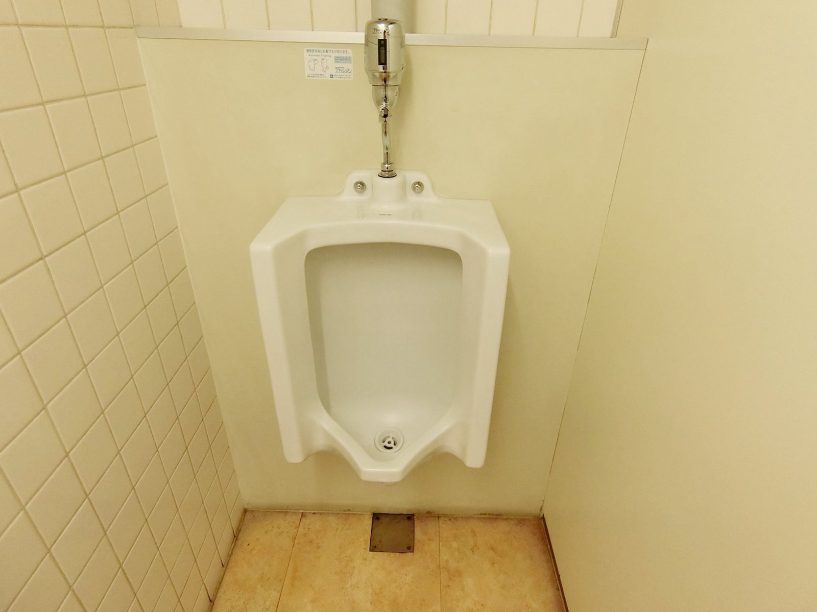 男性用トイレ