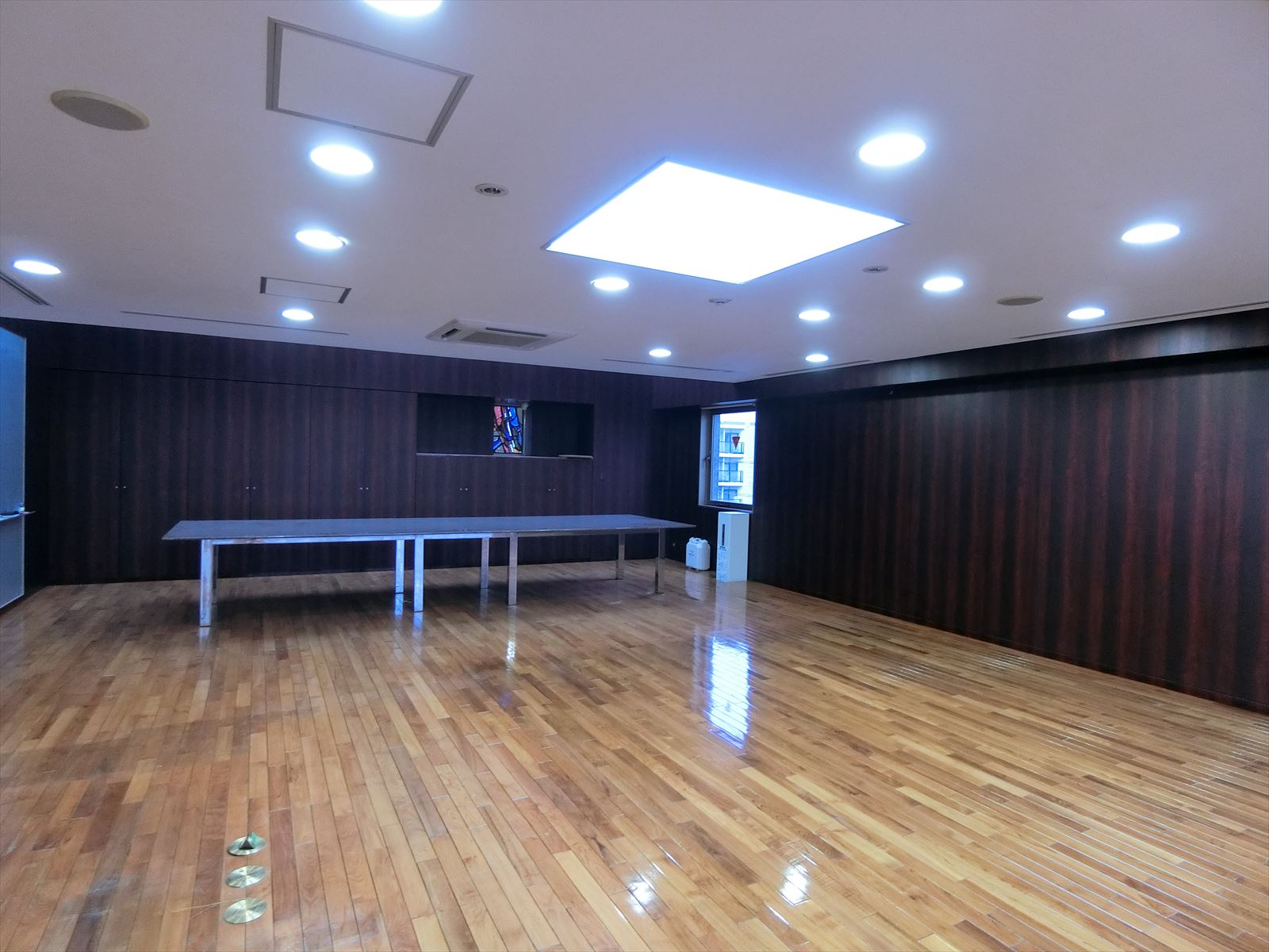 オフィス室内参考画像(※4階)