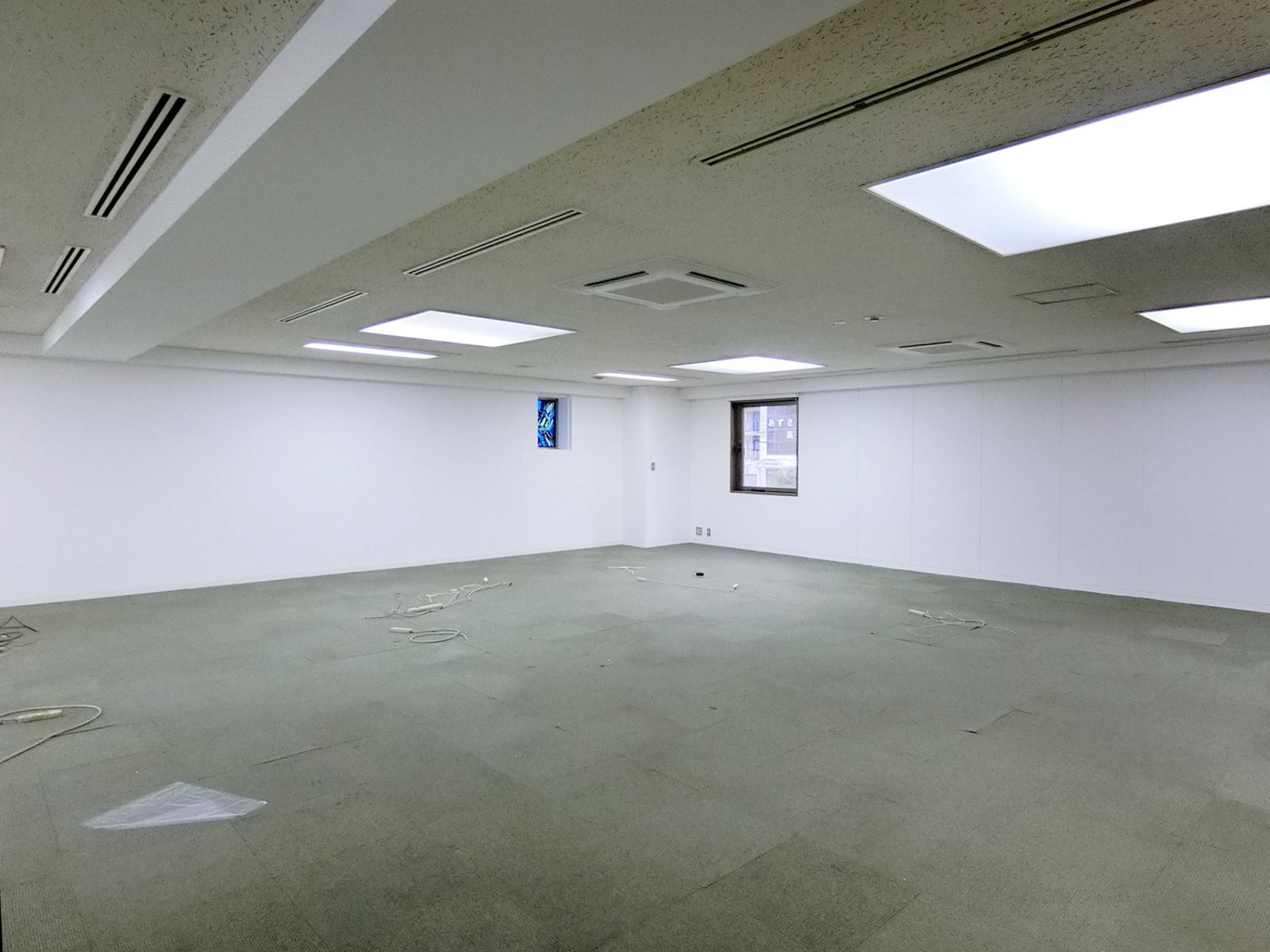 オフィス室内参考画像