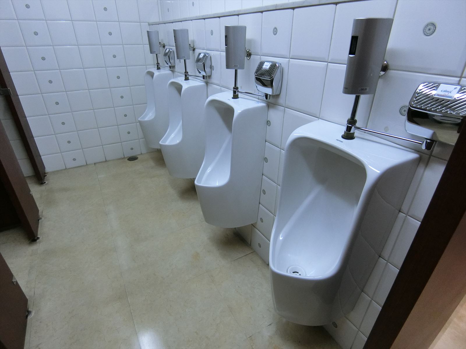 男性用トイレ