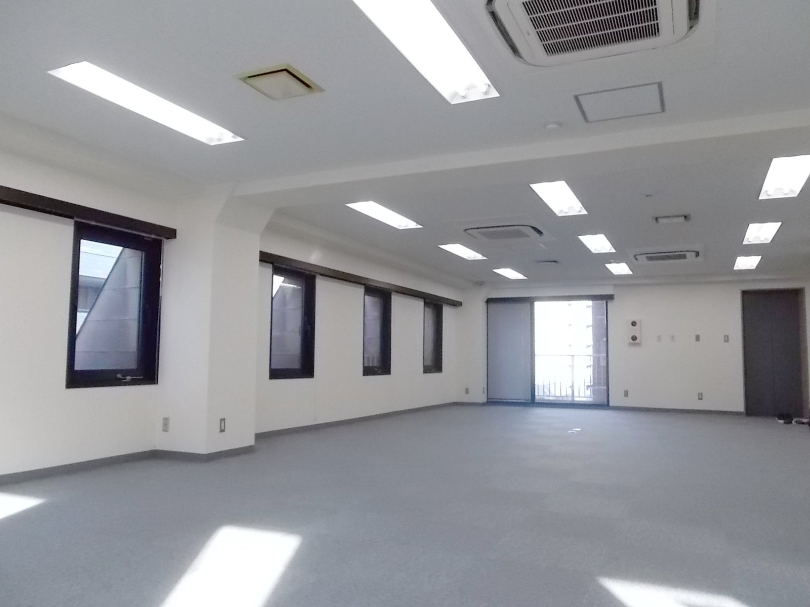 貸室別角度からの様子