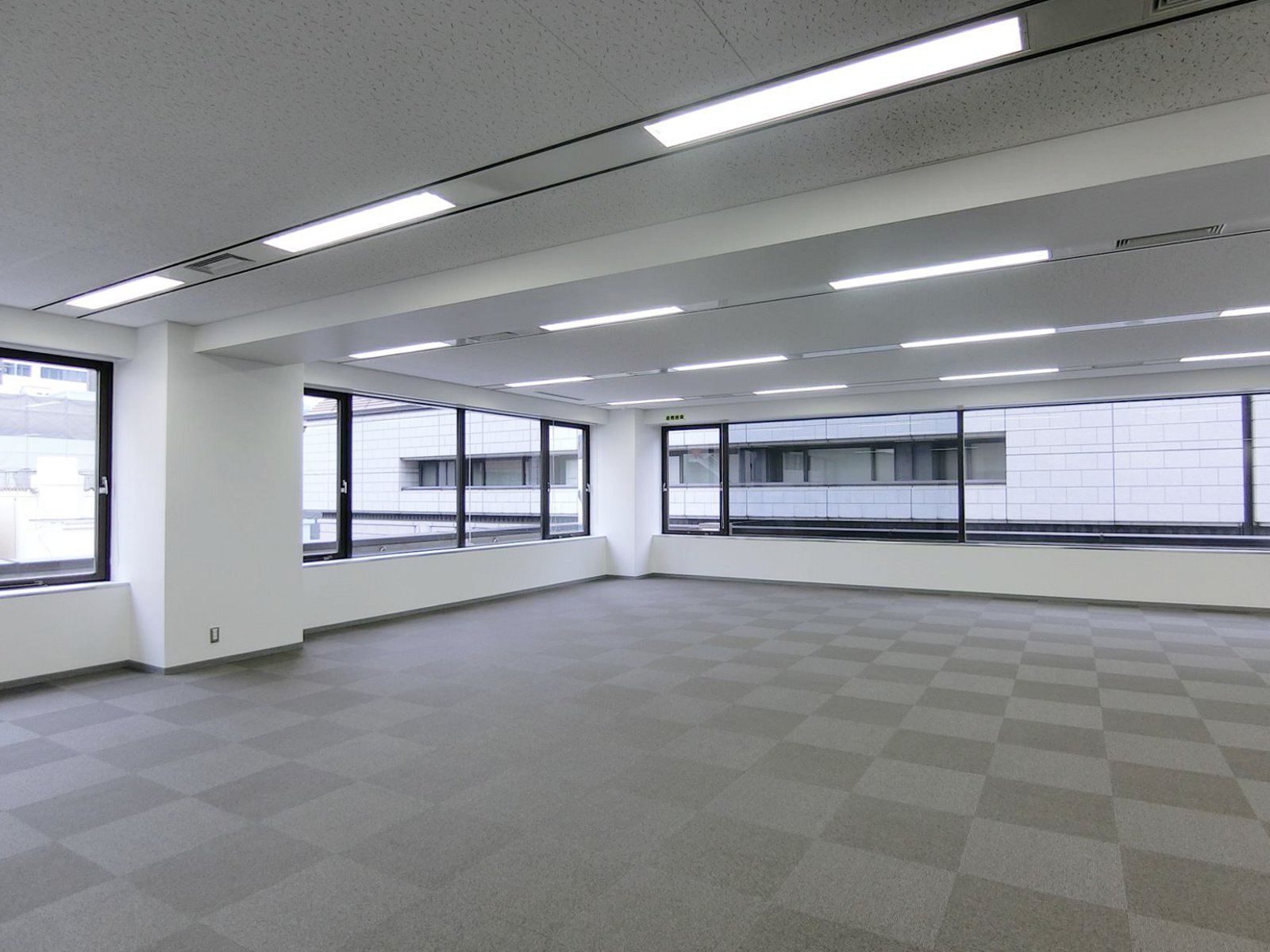 別角度の様子