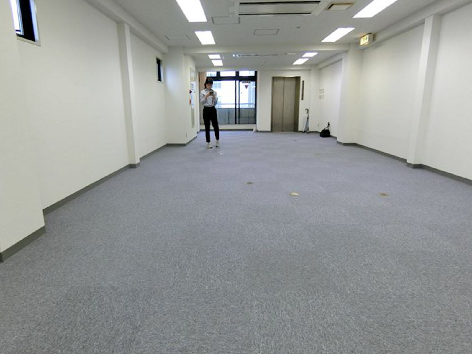 オフィス室内参考画像