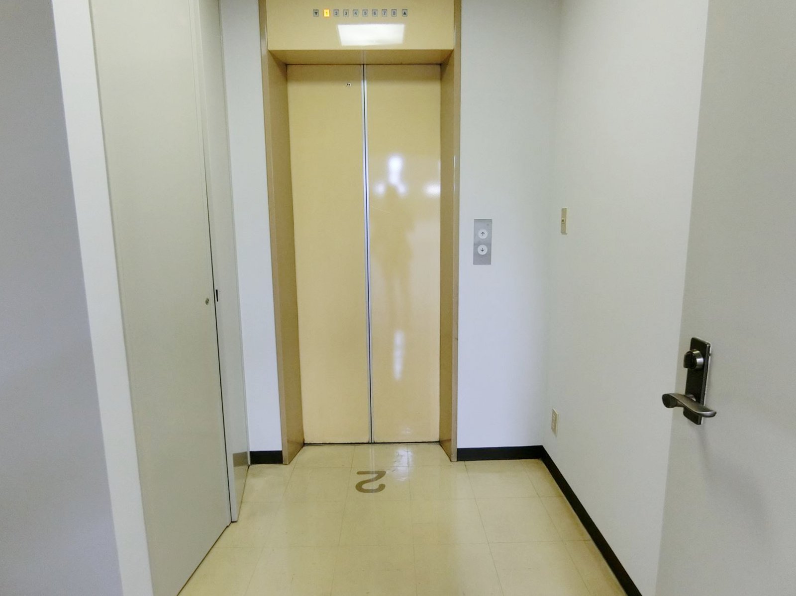 エレベーター