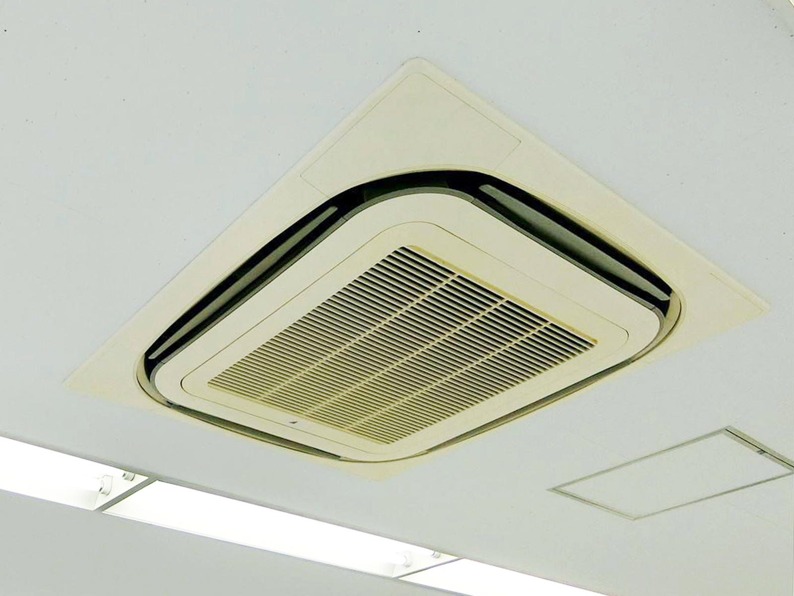 空調