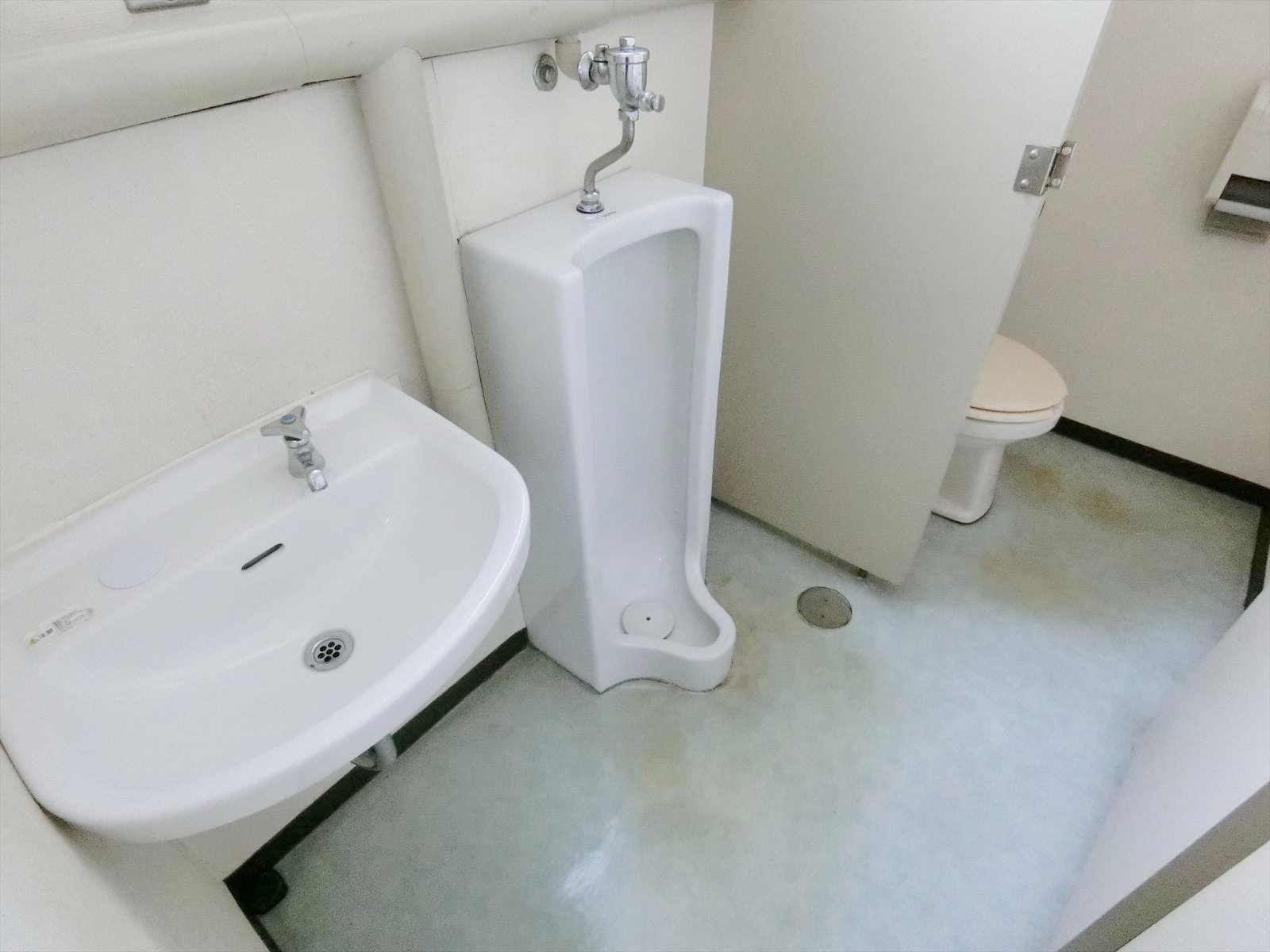 男性用トイレ
