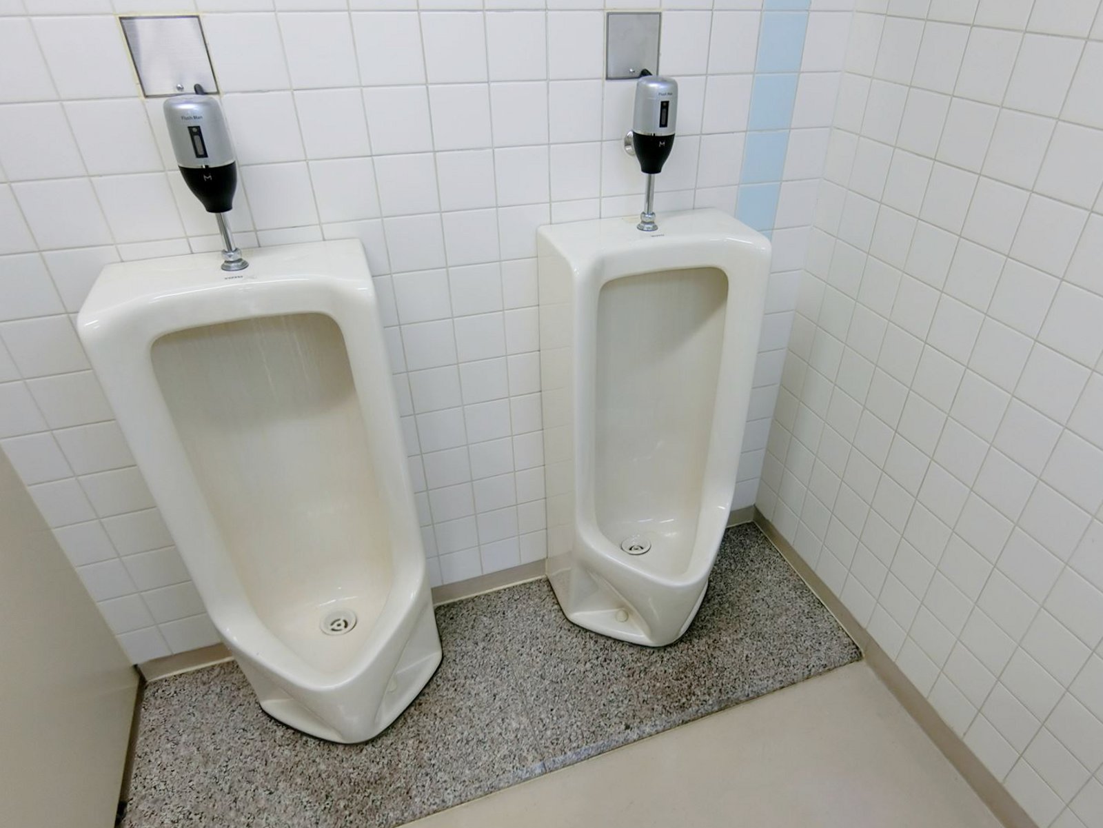 男性用トイレ