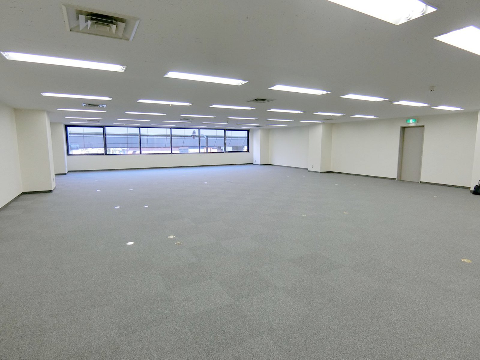 貸室別角度からの様子