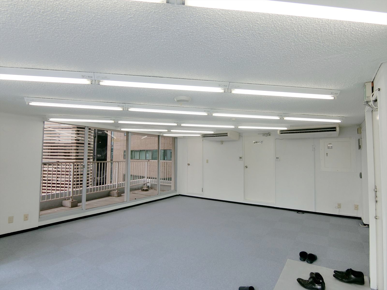 オフィス室内参考画像
