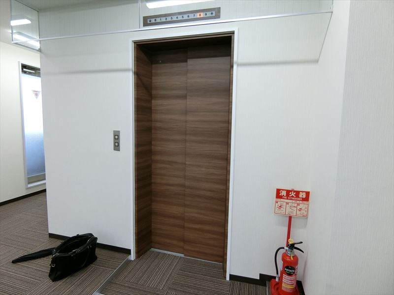 貸室出入り口