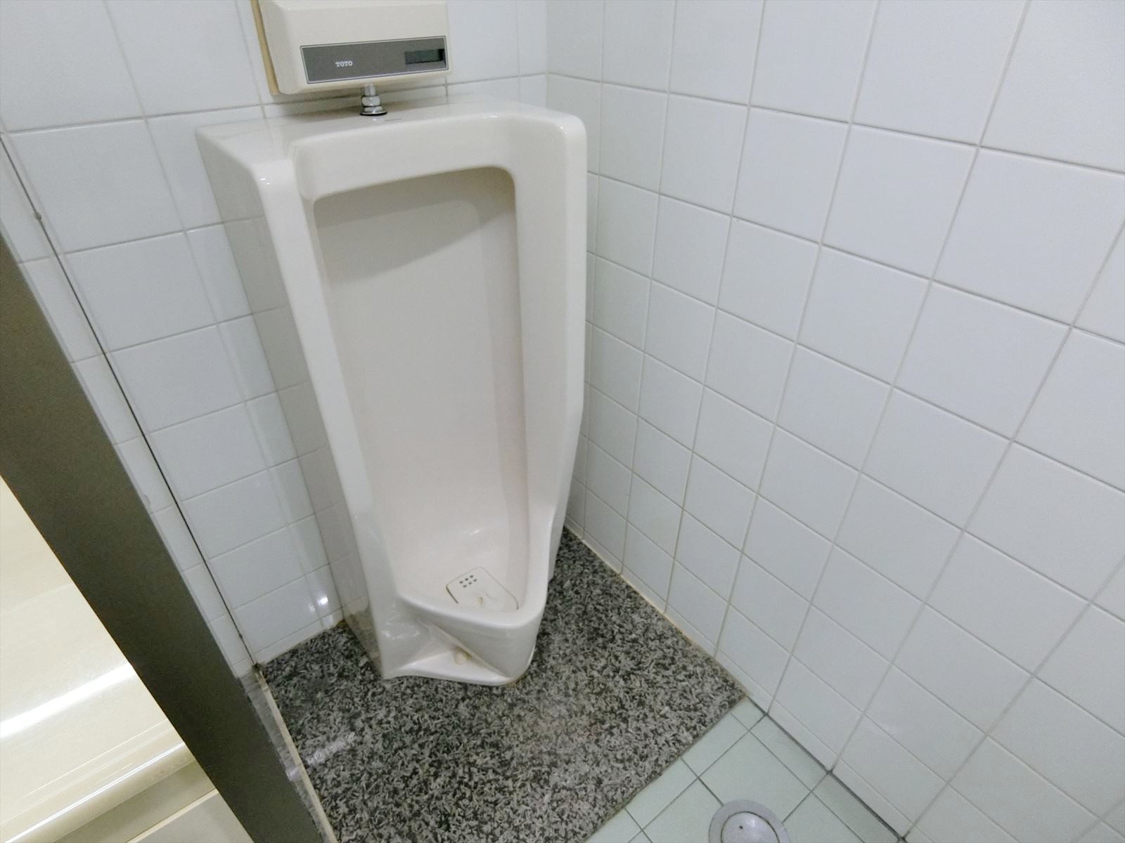 男性用トイレ