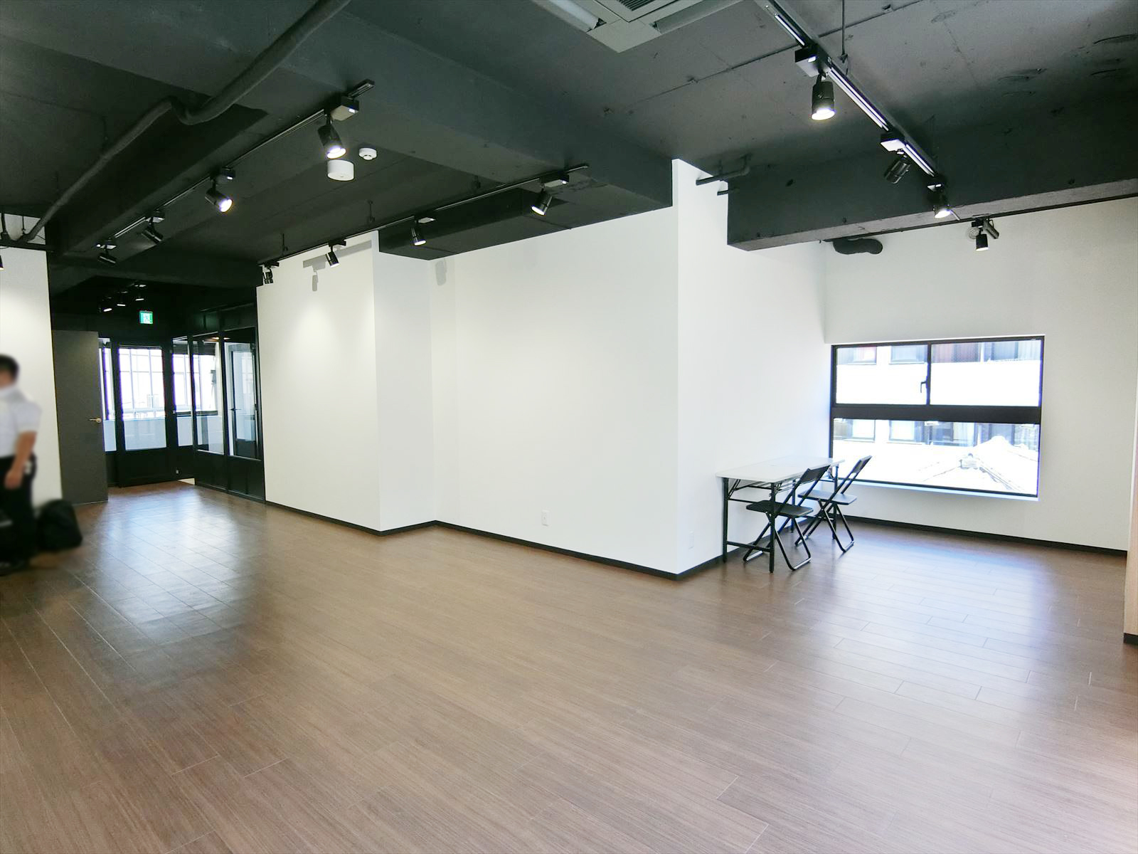 オフィス室内参考画像(4階・約25坪)