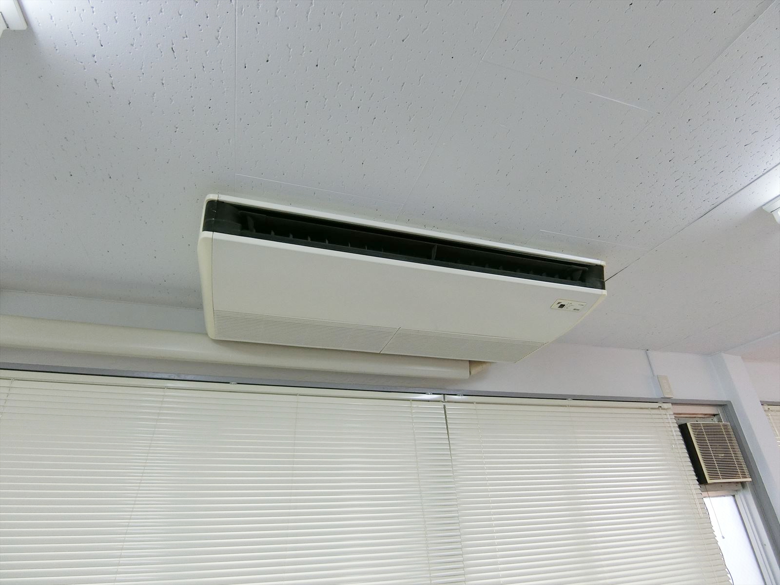 空調吹出し口