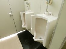 男性用トイレ