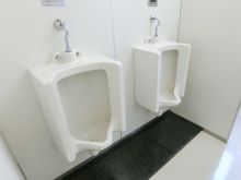 男性用トイレ