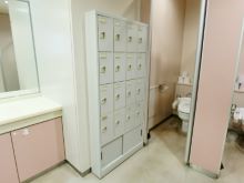 女性用トイレの小物入れ