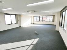 アストロ新大阪ビルの部屋の雰囲気.2