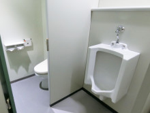 男性用トイレ
