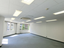 オフィス室内参考画像