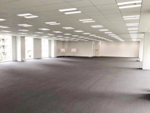 オフィス室内参考画像