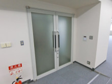 フロア出入り口