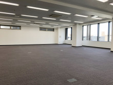 オフィス室内参考画像