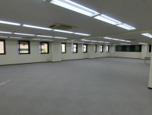 窓側室内の様子