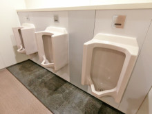 男性用トイレ